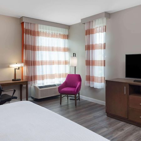 La Quinta By Wyndham Greensboro Airport High Point מראה חיצוני תמונה