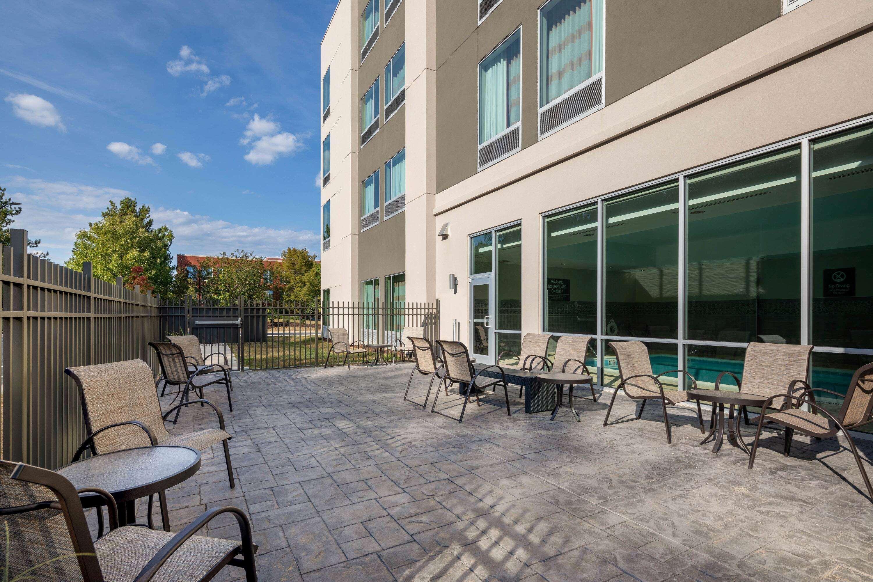 La Quinta By Wyndham Greensboro Airport High Point מראה חיצוני תמונה