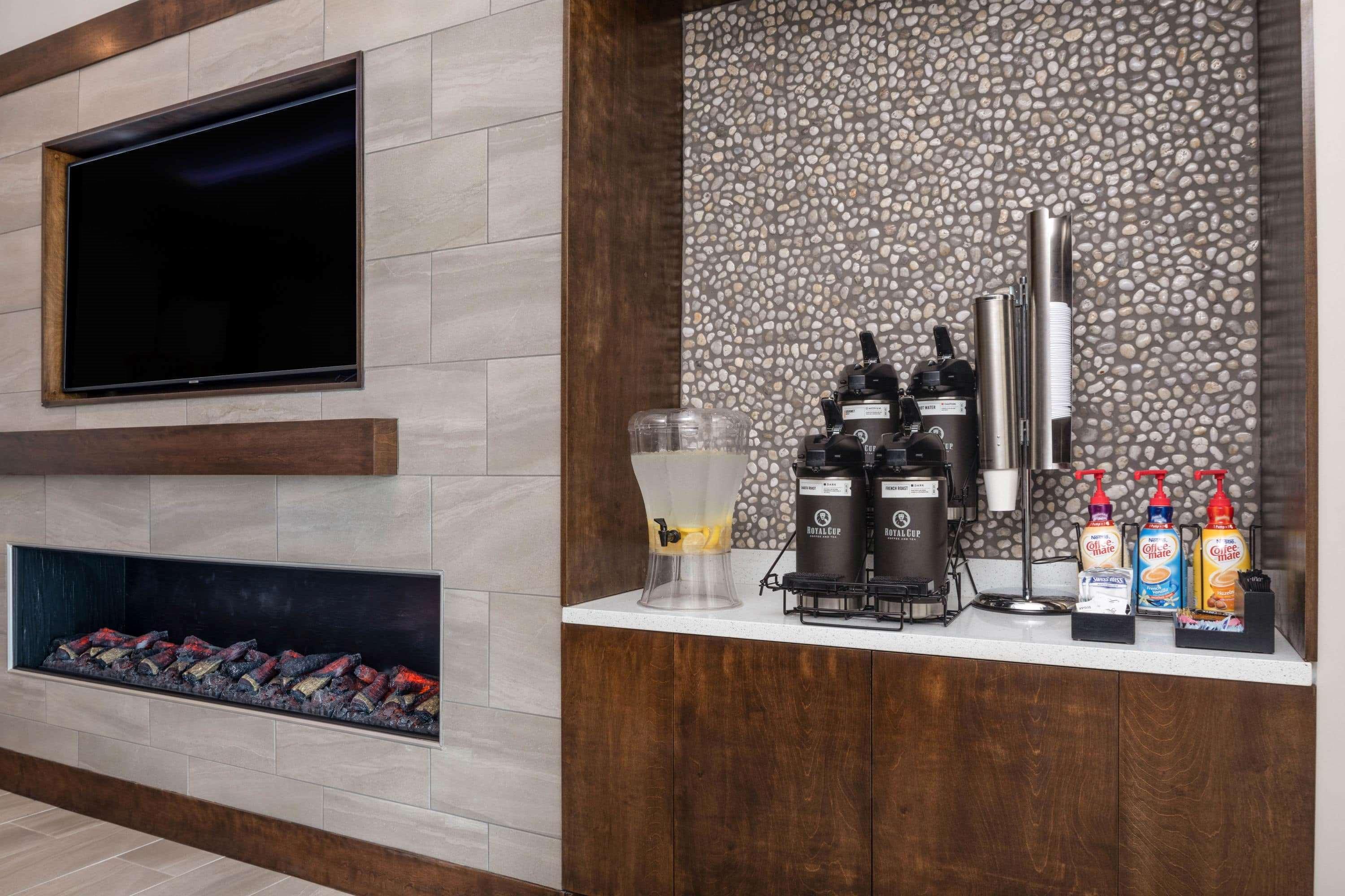 La Quinta By Wyndham Greensboro Airport High Point מראה חיצוני תמונה